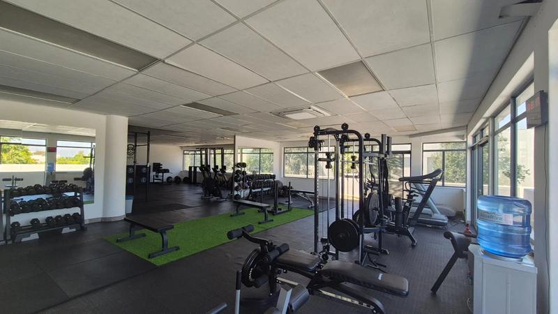 To Let Commercial Property for Rent in Somerset West Western Cape